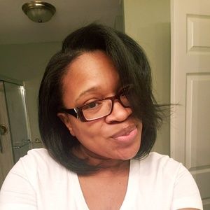 Meet your Posher, Traci